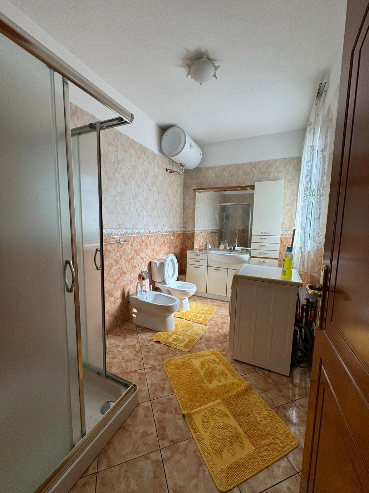 Sol Central Apartament Durrës Exteriör bild